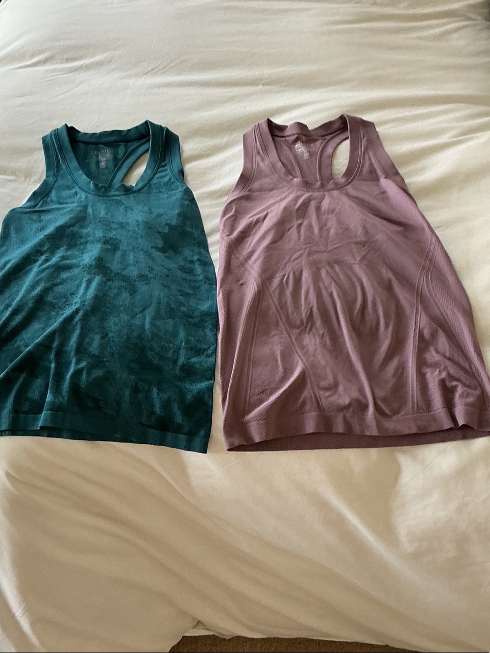 Athleta Seamless Racerback Tank Duo in Teal and Mauve